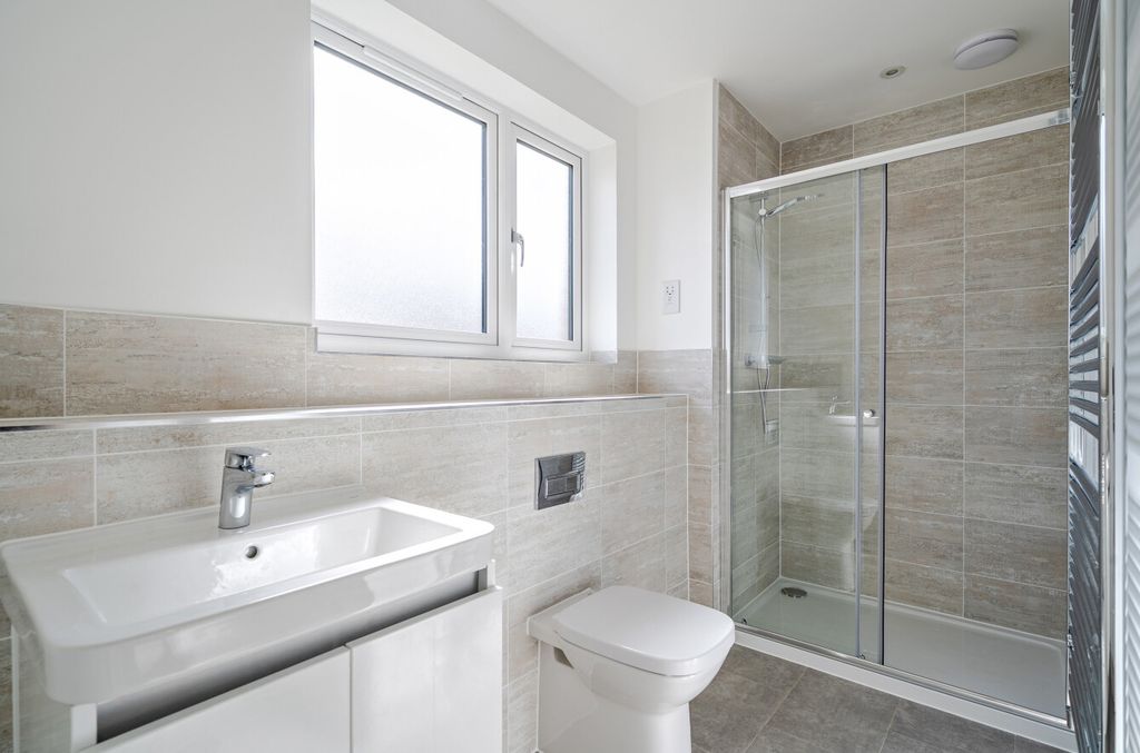 Additional image 6 of 3 bed end terrace house to rentHarebell Way, Winchester, Hampshire SO22