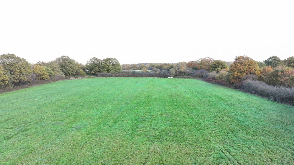 Property photo 2 of 4 Photo 6