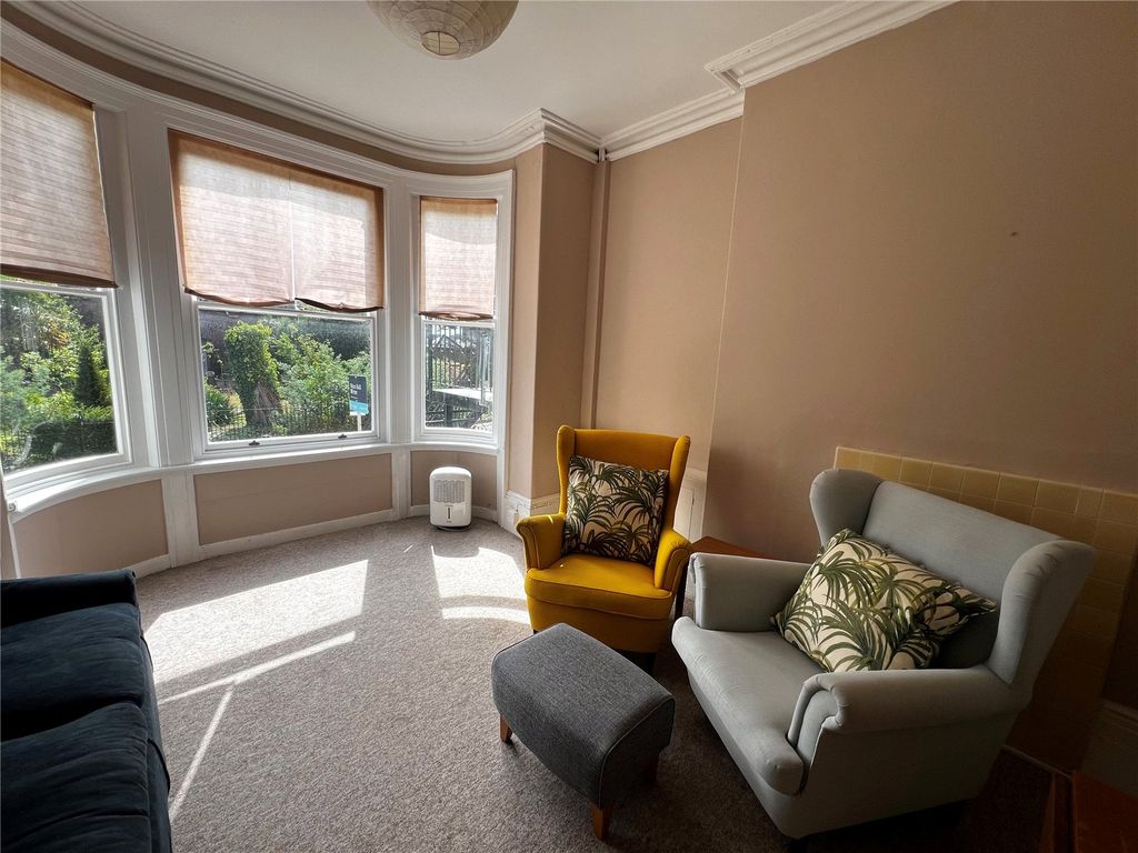 Property photo 2 of 11 Picture No. 10