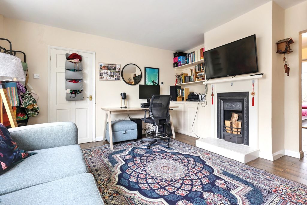 Property photo 3 of 19 Img_3996