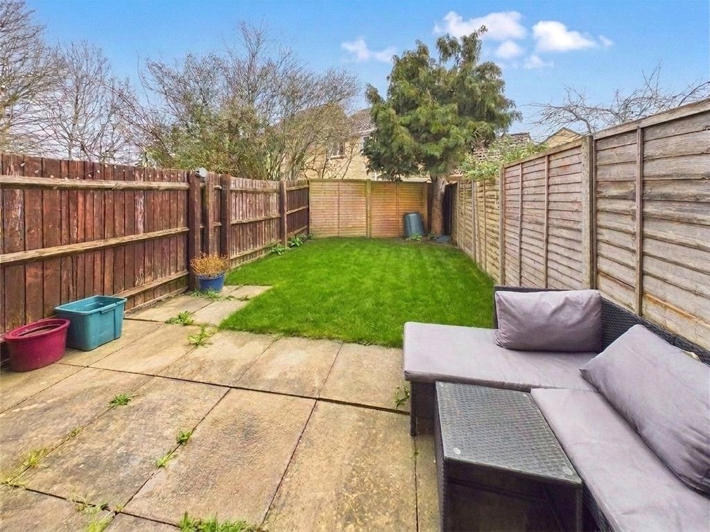 Property photo 2 of 14 Picture No. 19
