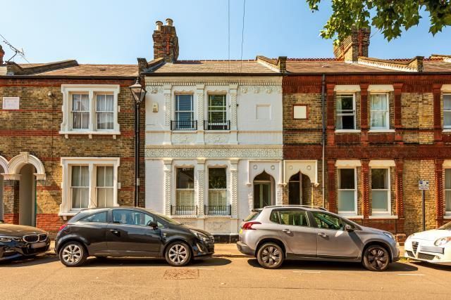 Property photo 1 of 10 External View