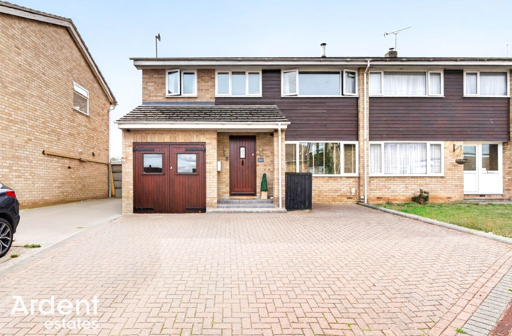 Property photo 1 of 28