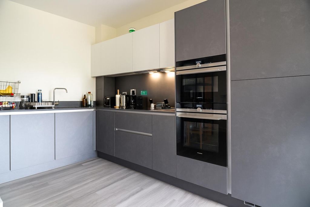 Property photo 1 of 11 Kitchen.Png