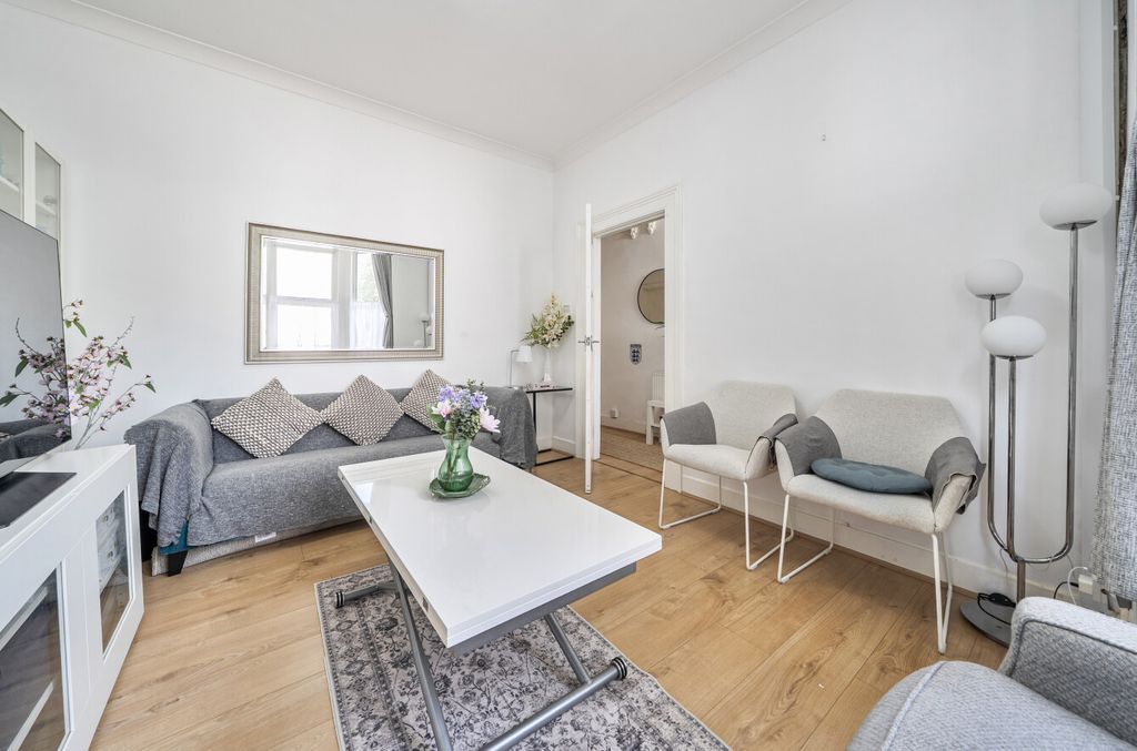 Property photo 3 of 12 1480608-17-6A32B7...