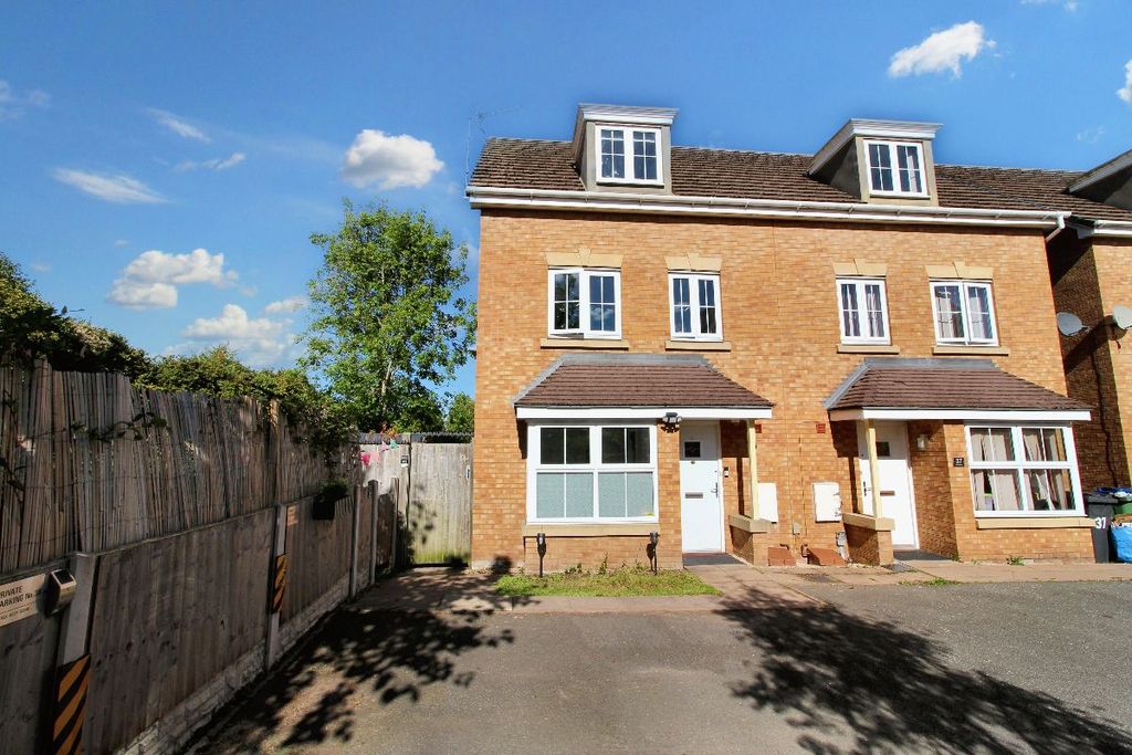 Property photo 1 of 27