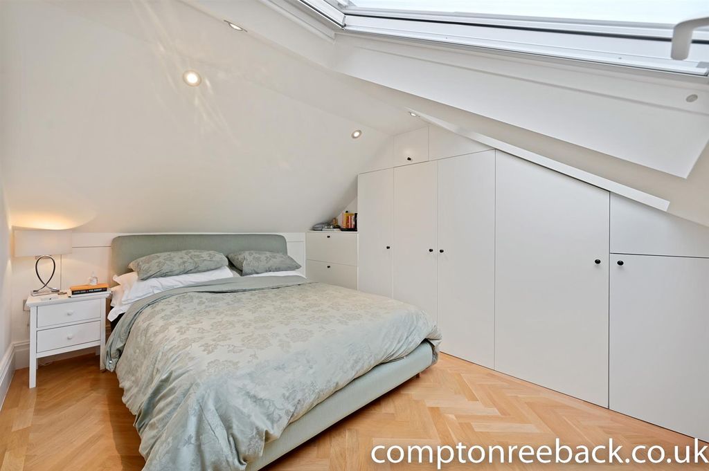 Property photo 3 of 13 Bedroom 1