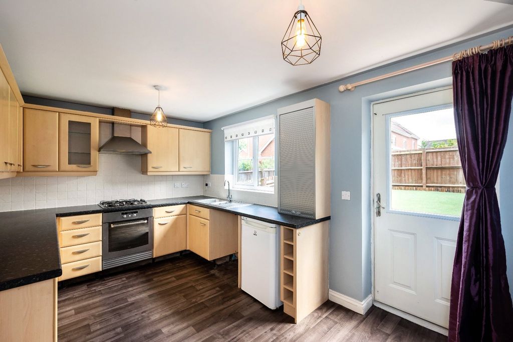 Property photo 3 of 11 Picture 3