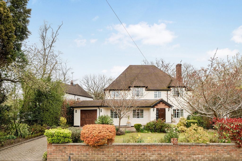 Property photo 1 of 27 1436180-1-69Ca686...
