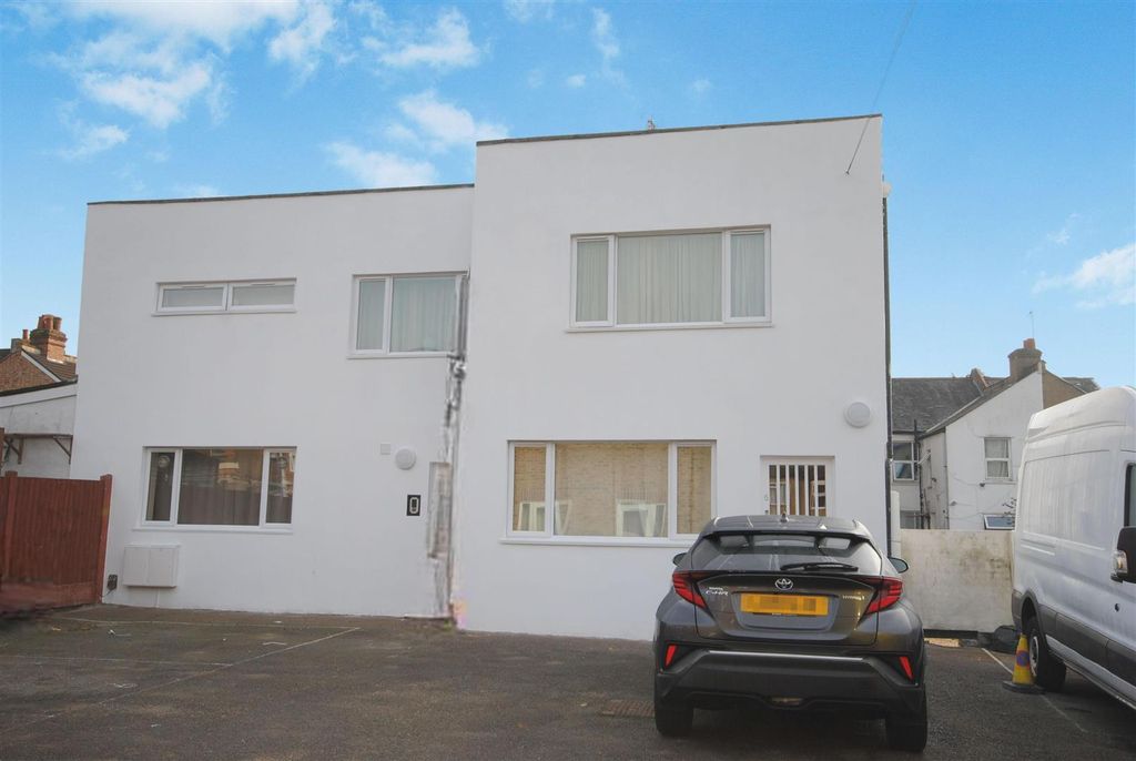 Property photo 1 of 4 Editedimage-24B0Bd2E-F7A5-4082-Ab91-Aac6A0444Ec3 2