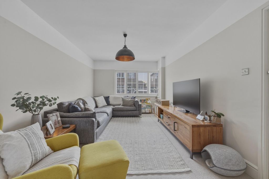 Property photo 2 of 19 Living Room