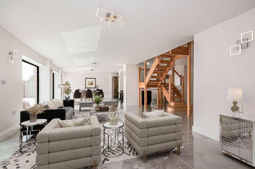 Property photo 1 of 28