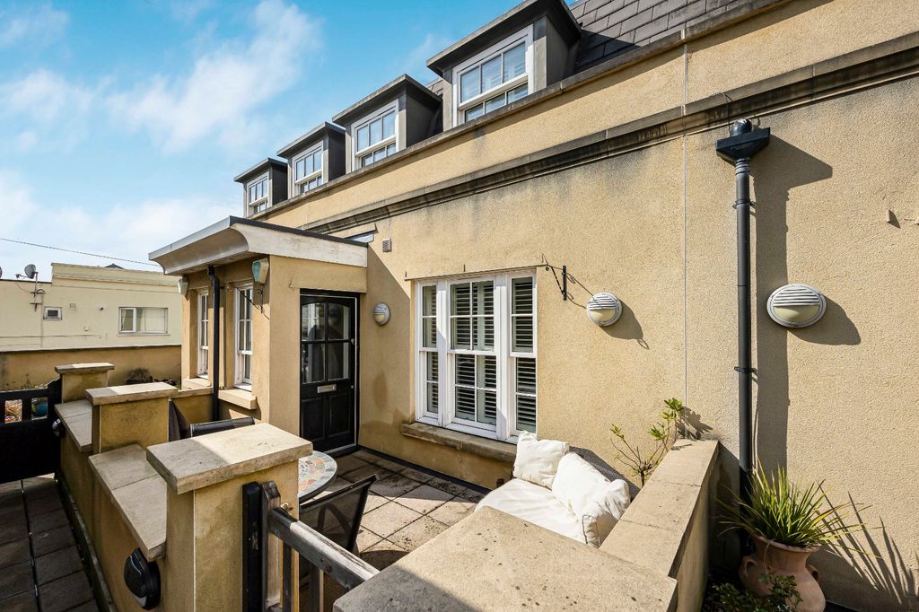 Property photo 1 of 14 Picture No. 02
