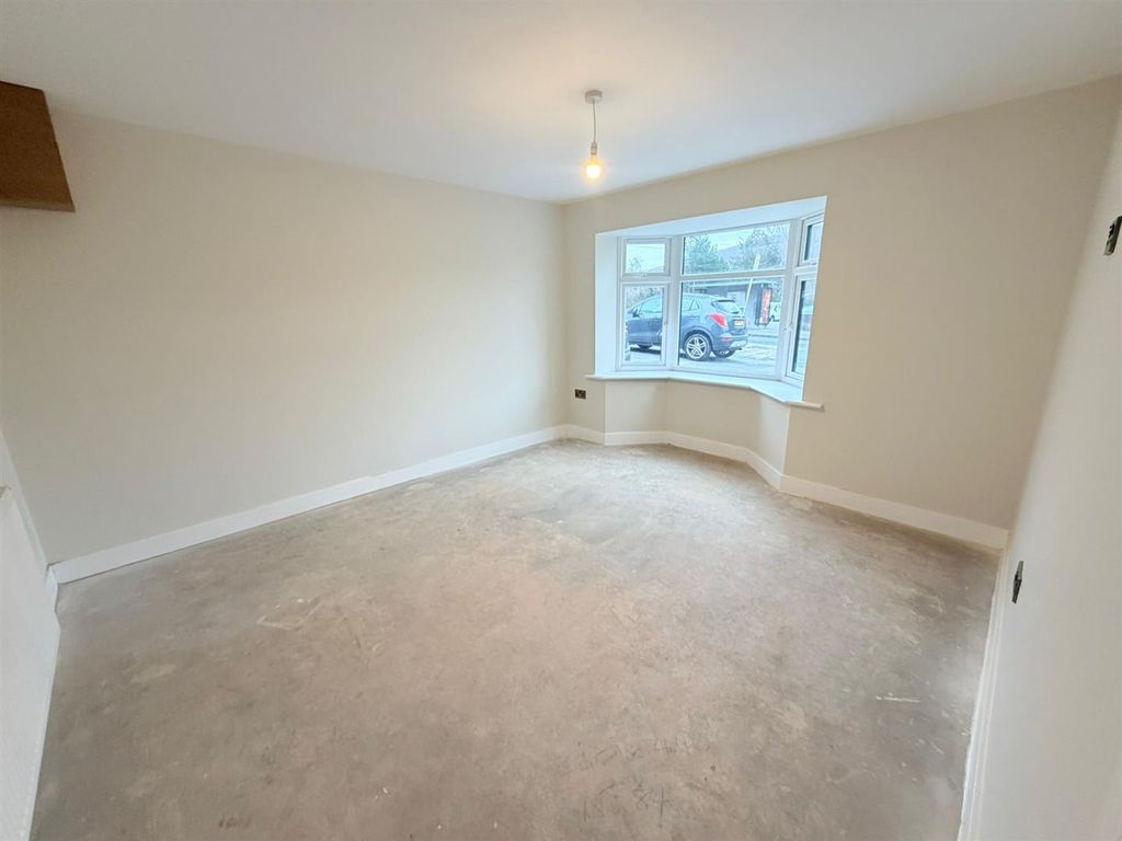 Property photo 3 of 16 (6).Jpeg