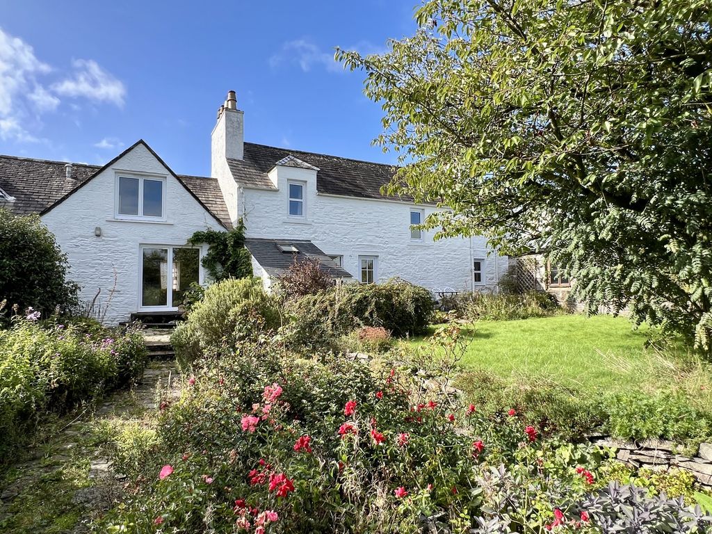 Property photo 2 of 29