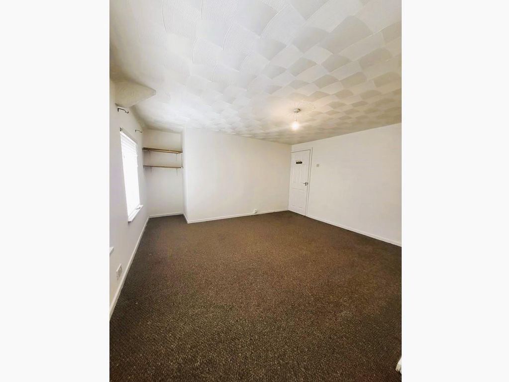 Property photo 3 of 9 T-B_Uthuj0Aihifnnmic7A.Jpg