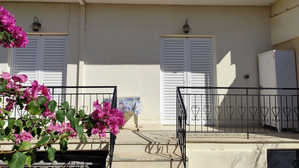 Property photo 1 of 30