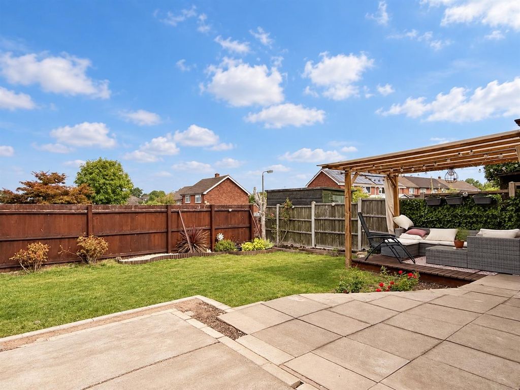 Property photo 2 of 13
