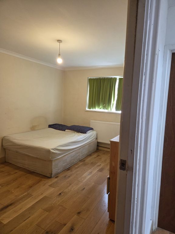 Property photo 1 of 4