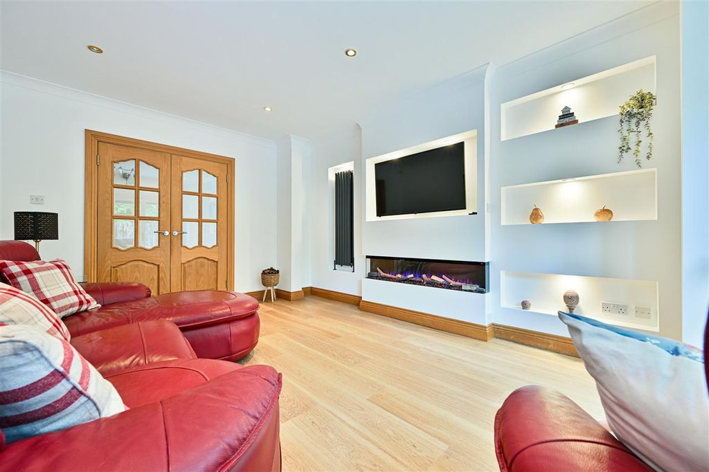 Additional image 3 of 5 bed detached house for saleJerviston Street, New Stevenston, Motherwell ML1