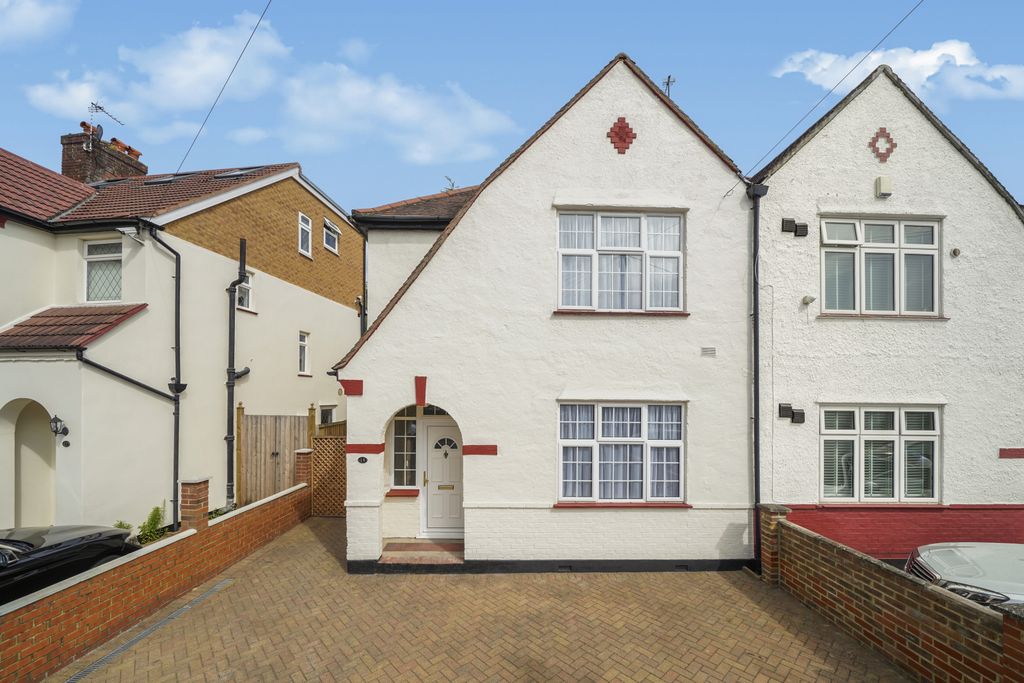 Property photo 1 of 15 An Impressive, Freshly Renovated Four-Bedroom Semi-Detached Family Home