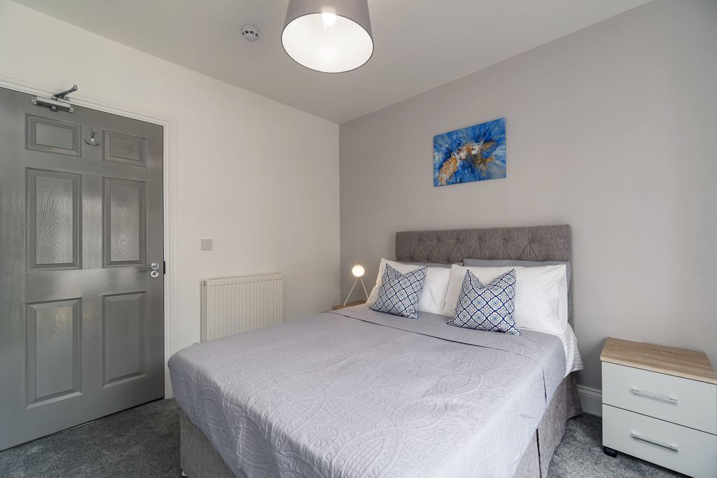 Property photo 3 of 15 0015