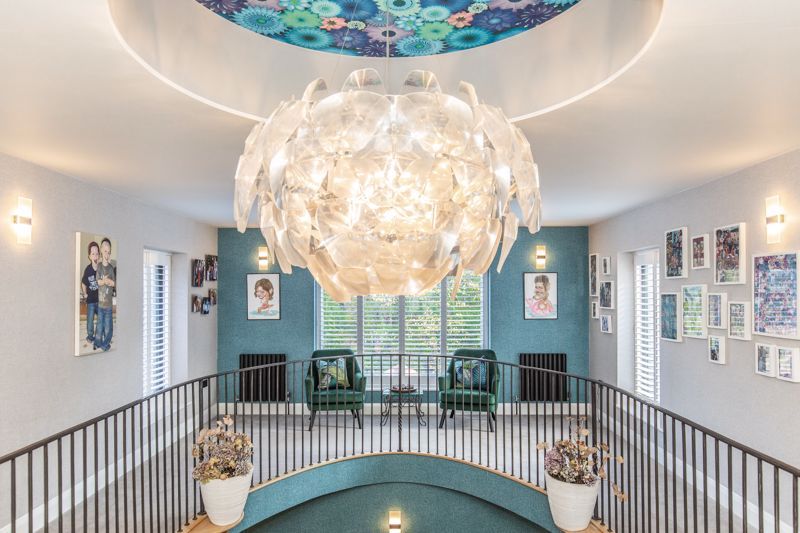 Property photo 3 of 50 Photo 7