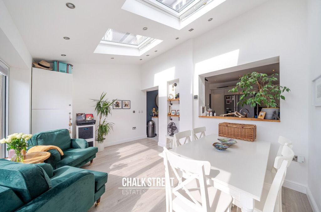 Property photo 1 of 26