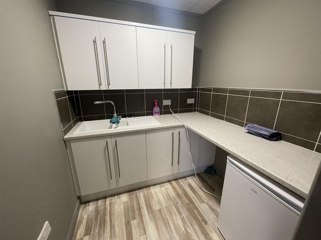 Property photo 2 of 4 Img_6063.Jpeg