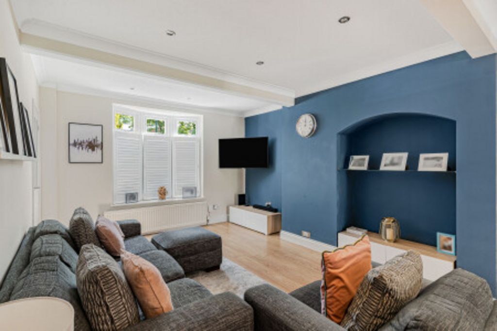 Property photo 2 of 29