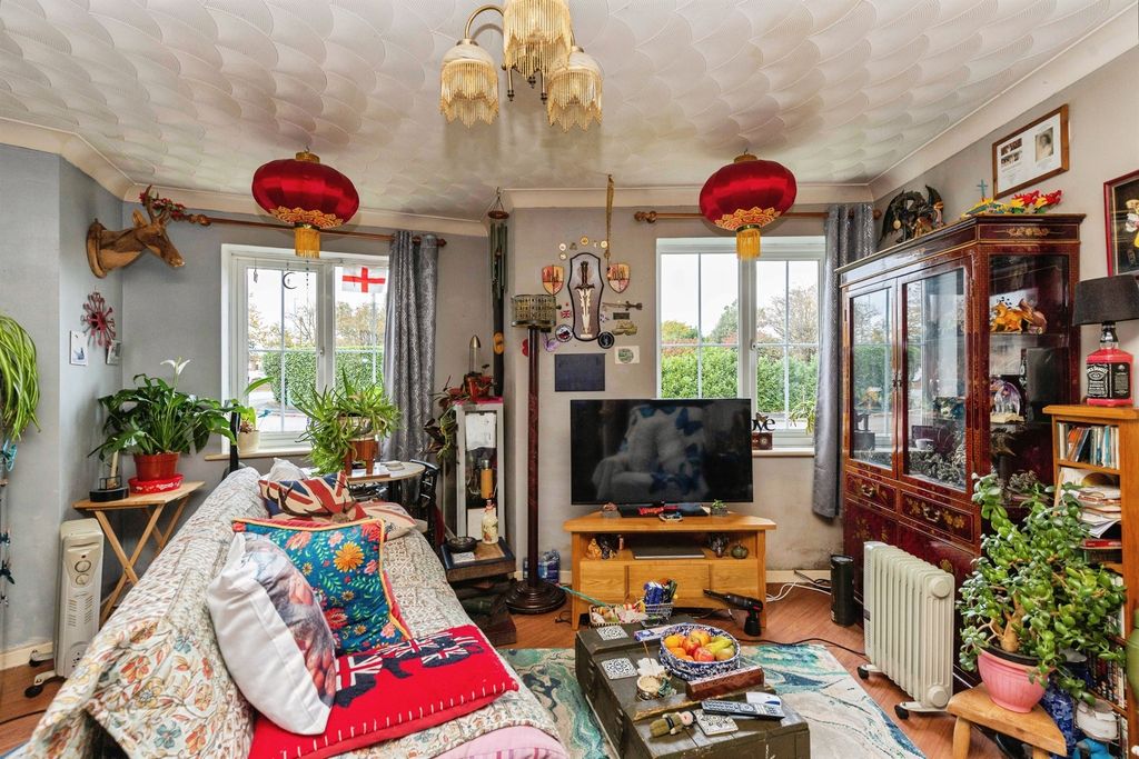 Property photo 2 of 14