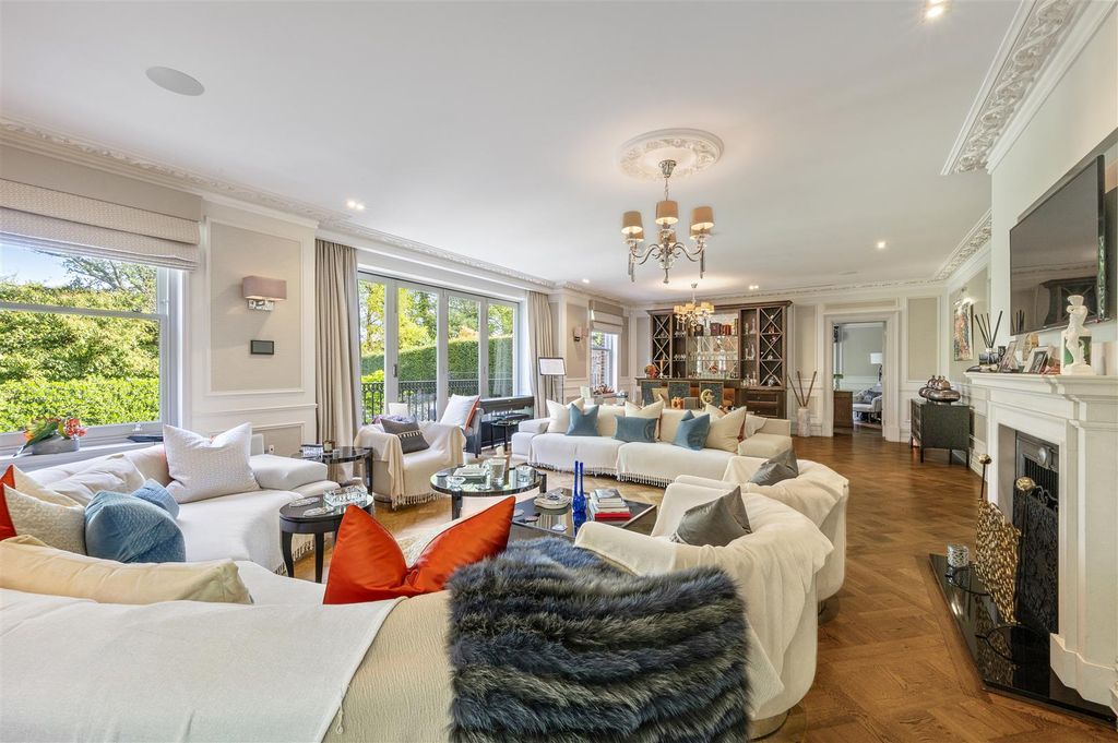 Property photo 2 of 76 Sophia House,7.Jpg