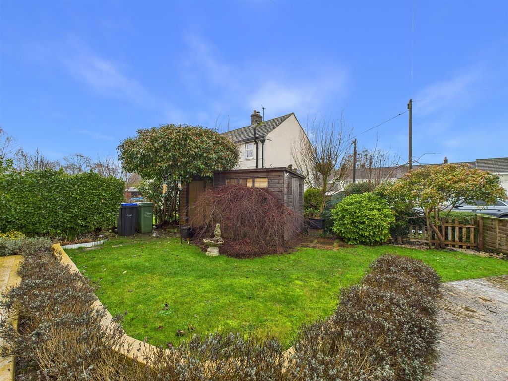 Property photo 2 of 14 Garden