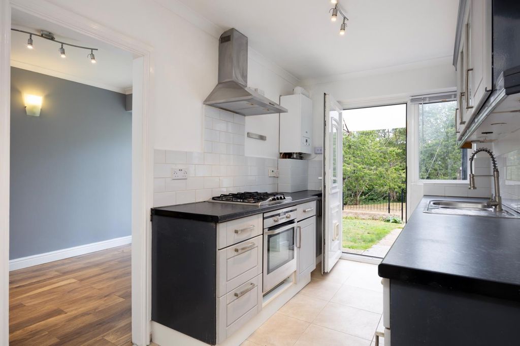 Property photo 2 of 10 Cranebrook 24 (17 Of 21).Jpg