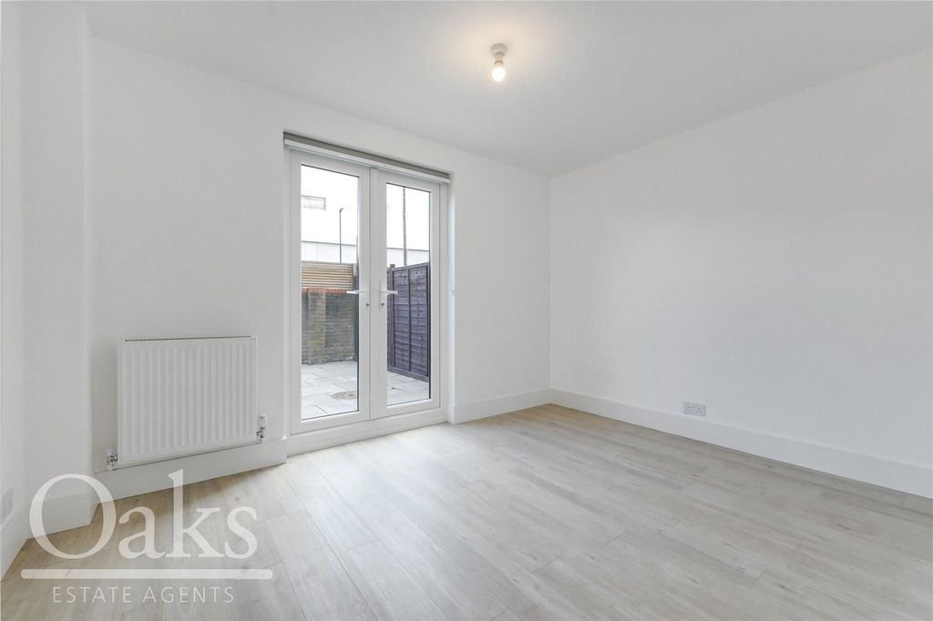 Property photo 2 of 12 Picture No. 02