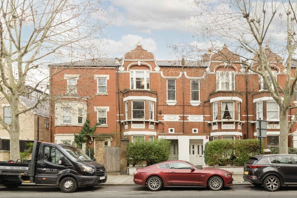 Property photo 1 of 6