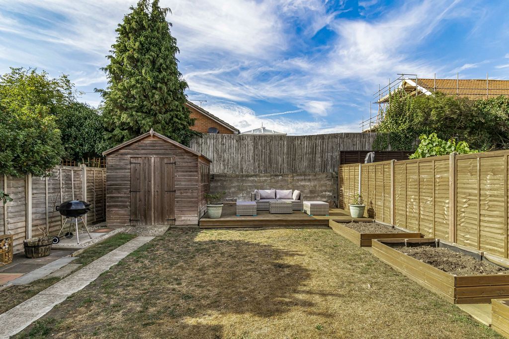 Property photo 3 of 16