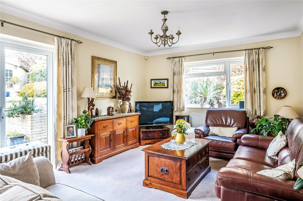 Property photo 3 of 15 Sitting Room