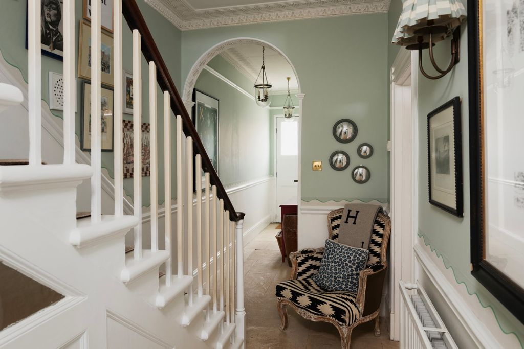 Property photo 3 of 19 Hallway