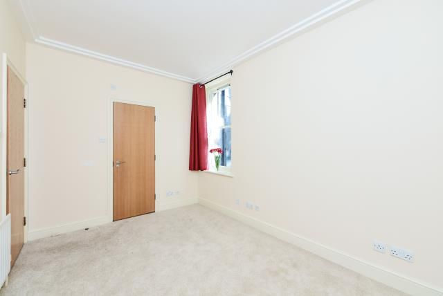 Property photo 3 of 10 Internal View