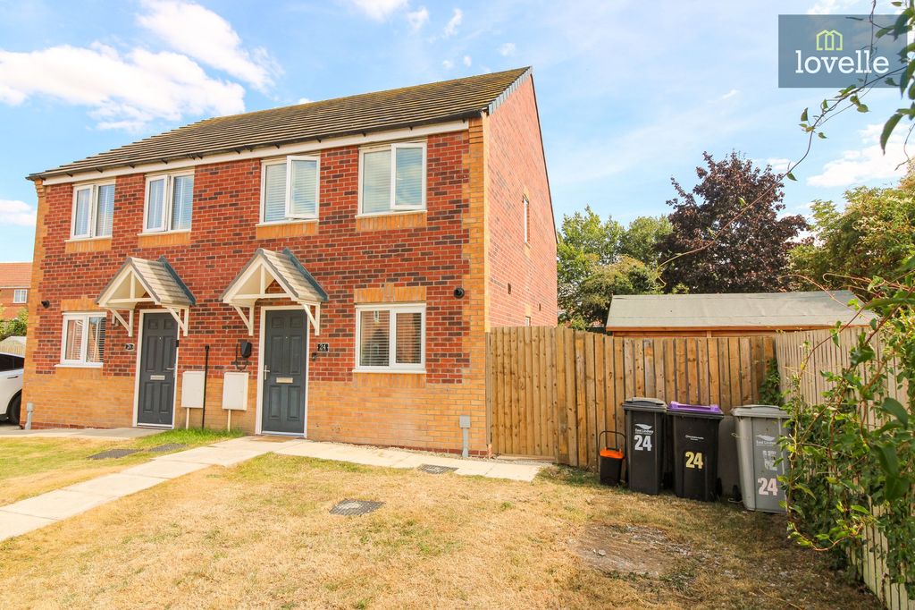 Property photo 2 of 19
