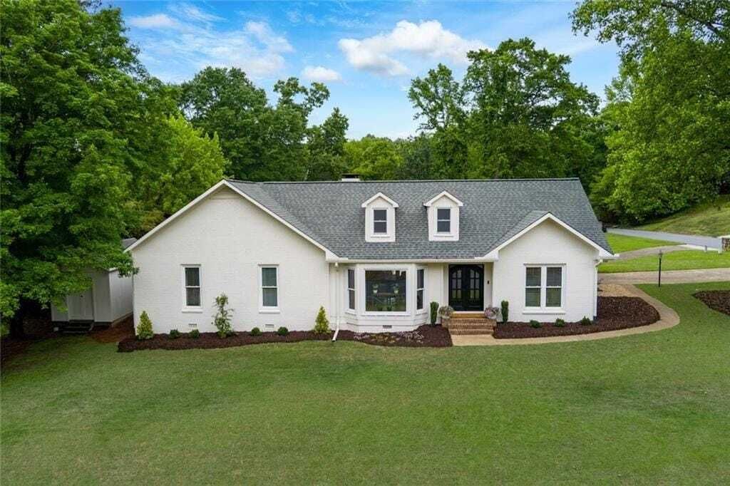 Property photo 1 of 31