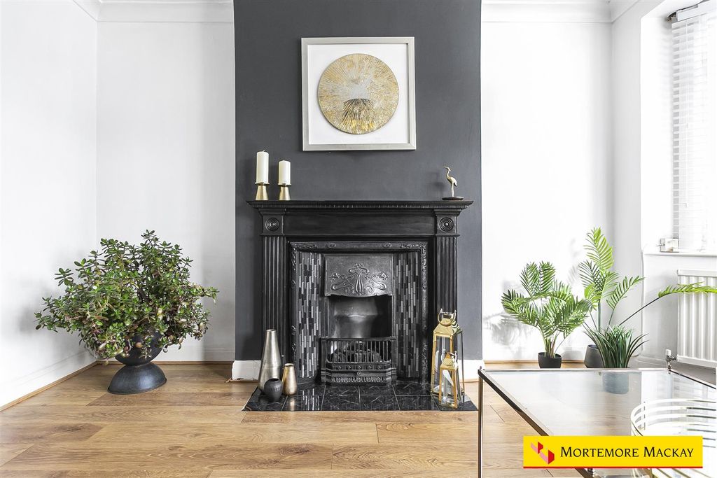 Property photo 3 of 34 8_39900_Watermarked.Jpg