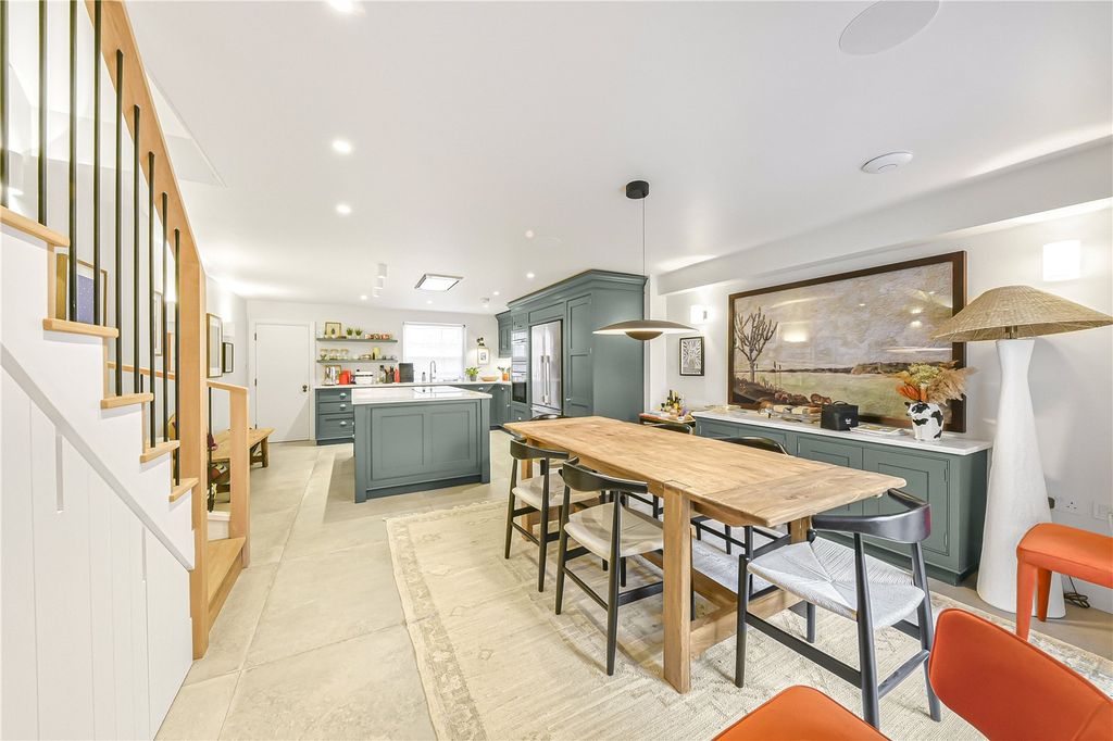 Property photo 2 of 23 Picture No. 08