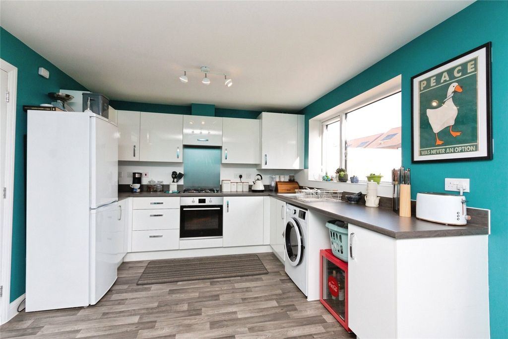 Property photo 3 of 19 Picture No. 20