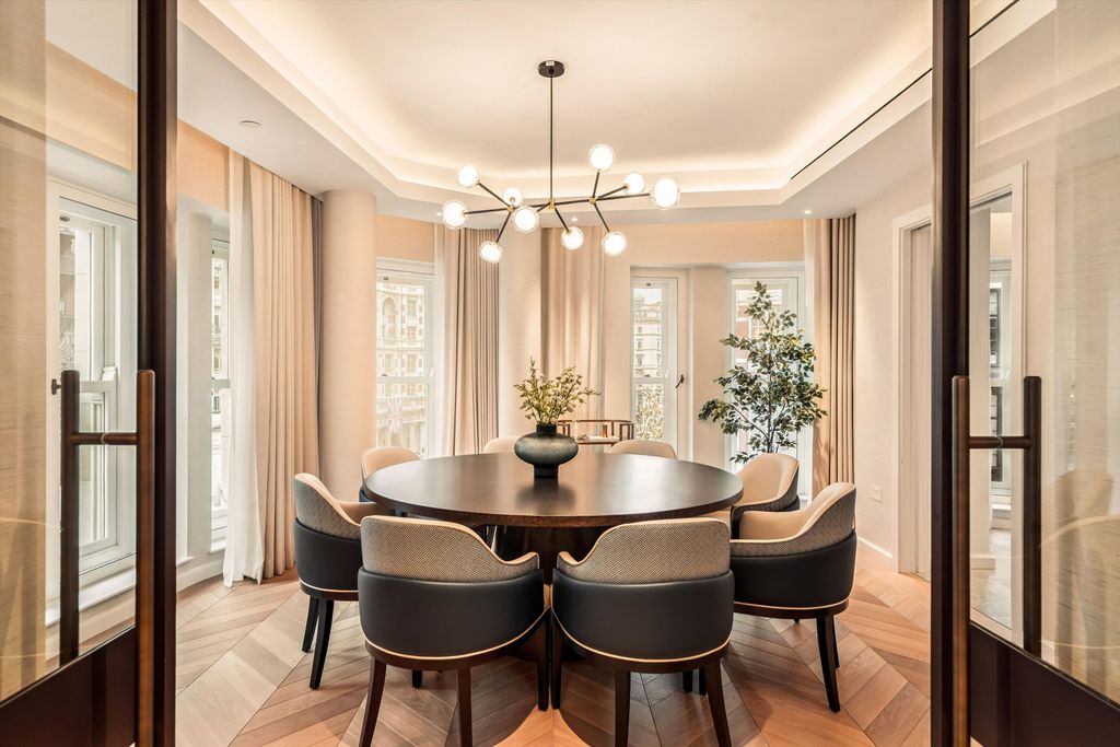 Property photo 3 of 14 Image