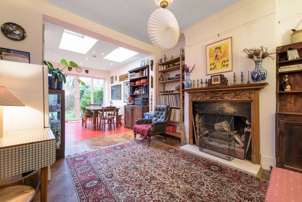 Property photo 3 of 13