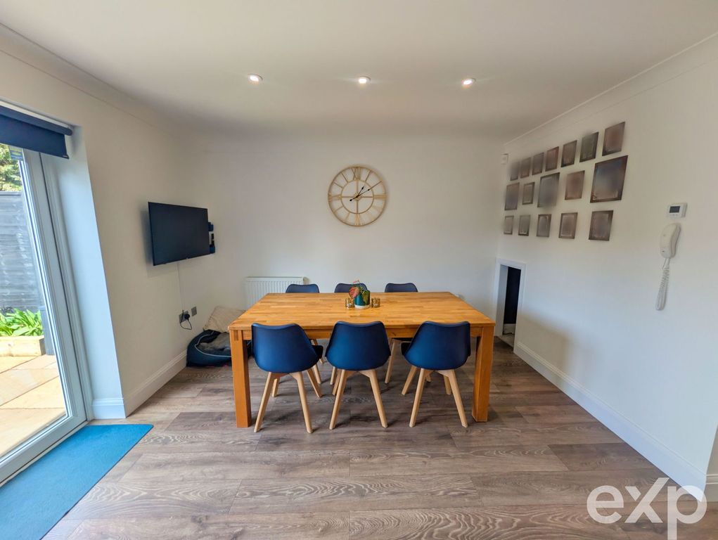 Property photo 3 of 24