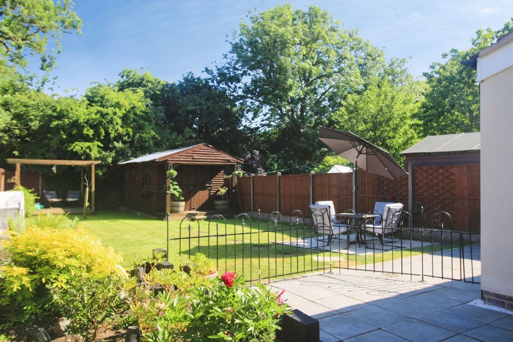 Property photo 2 of 12 Rear Garden