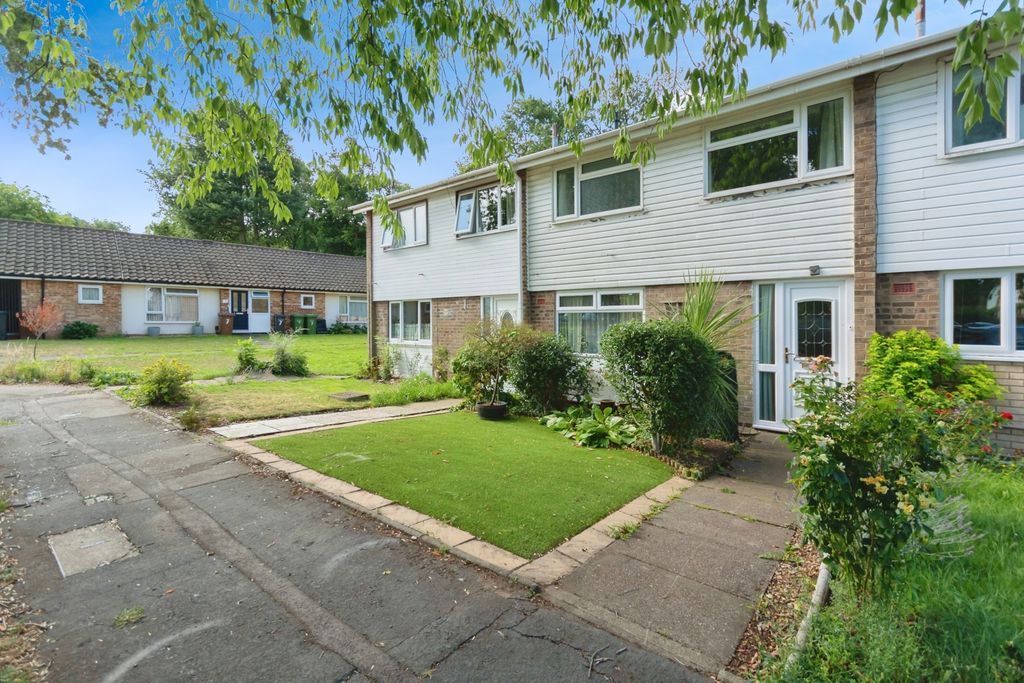 Property photo 1 of 17 Frontage